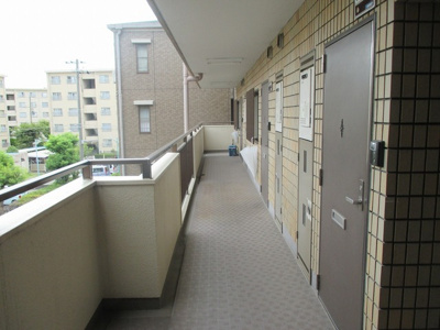 【その他共用部分】 | フローライト豊里１ | 共用廊下です