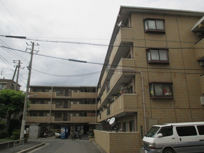 【外観】 | フローライト豊里１ | 総タイル張りの外観です