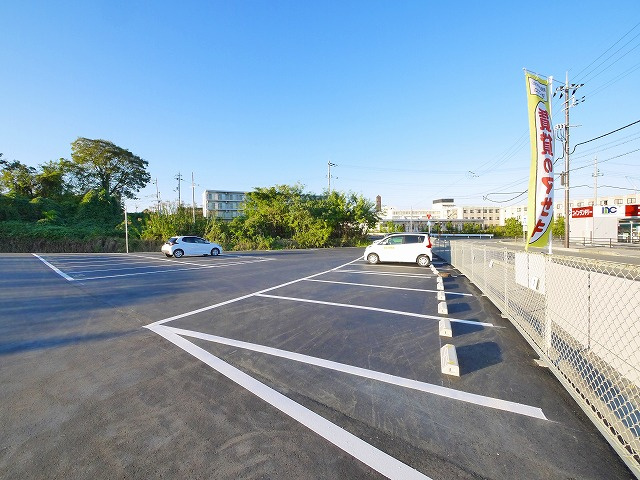 医療センター東モータープールの駐車場