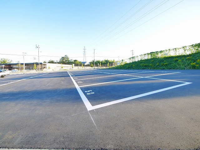 医療センター東モータープールの駐車場