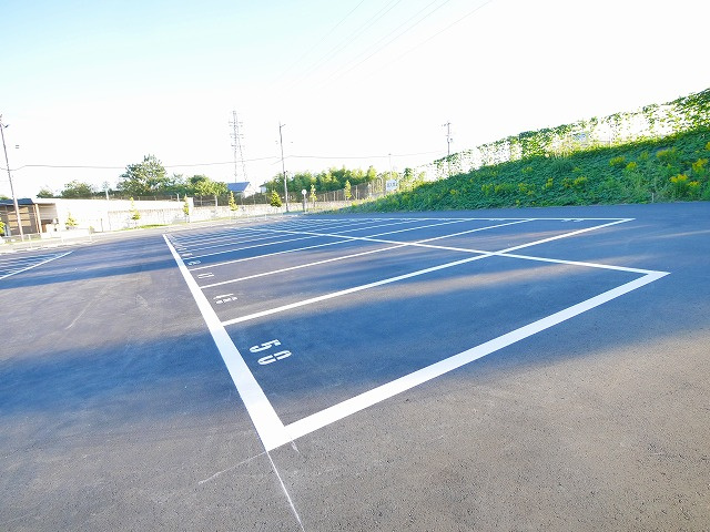 医療センター東モータープールの駐車場