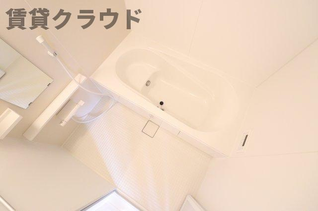 プチクールおゆみ野の浴室|ゆったりと足が伸ばせる一坪タイプのお風呂です