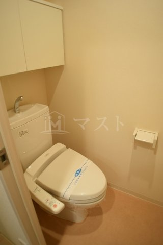 ＫＤＸレジデンス難波南のトイレ|ウォシュレット付