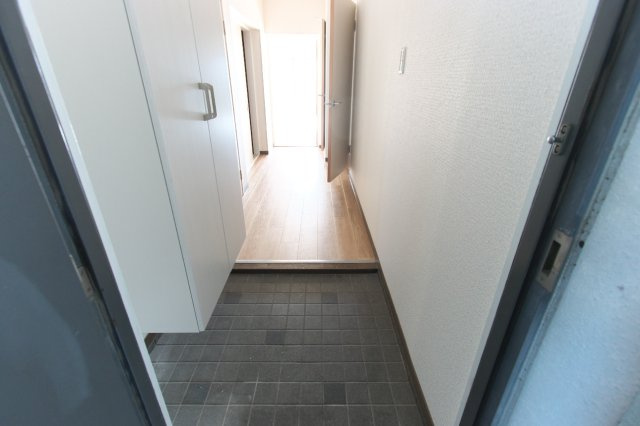 シャンテーヌの玄関