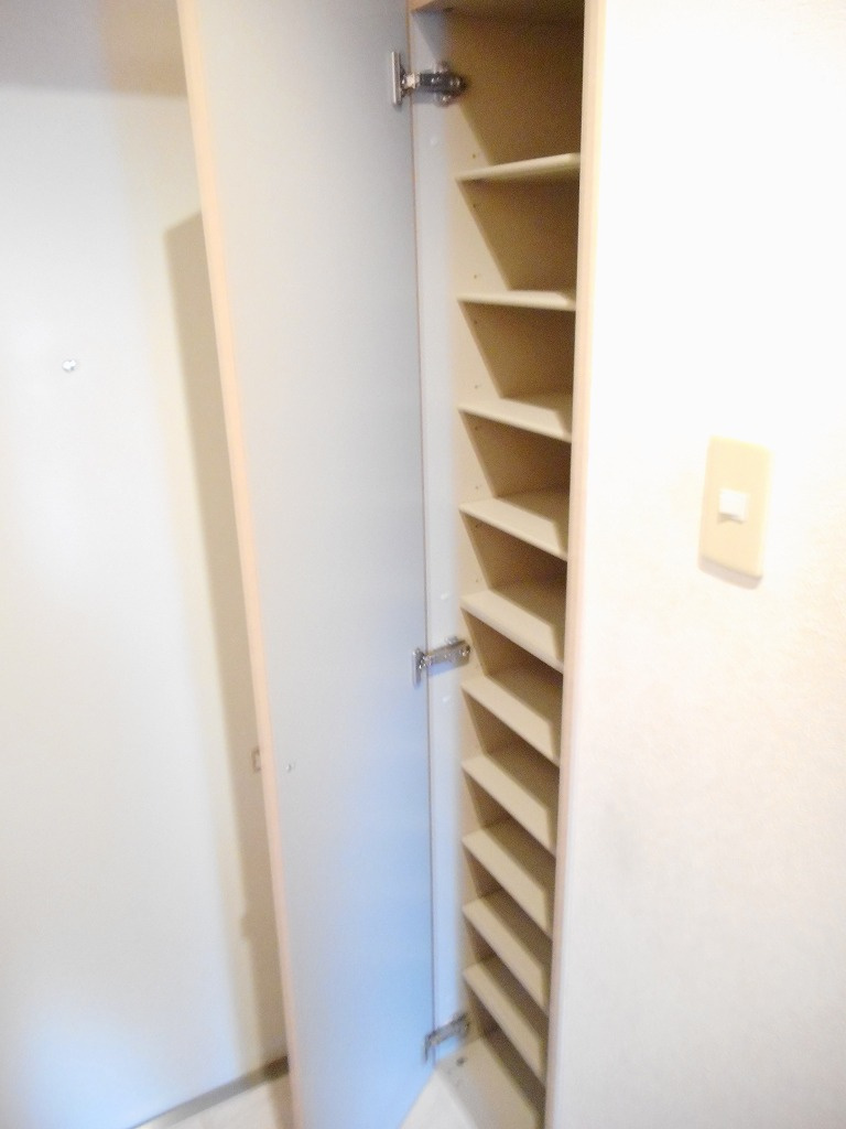 熊本市中央区水前寺５丁目の賃貸マンションの収納