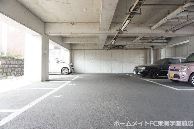 熊本市中央区水前寺５丁目の賃貸マンションの駐車場