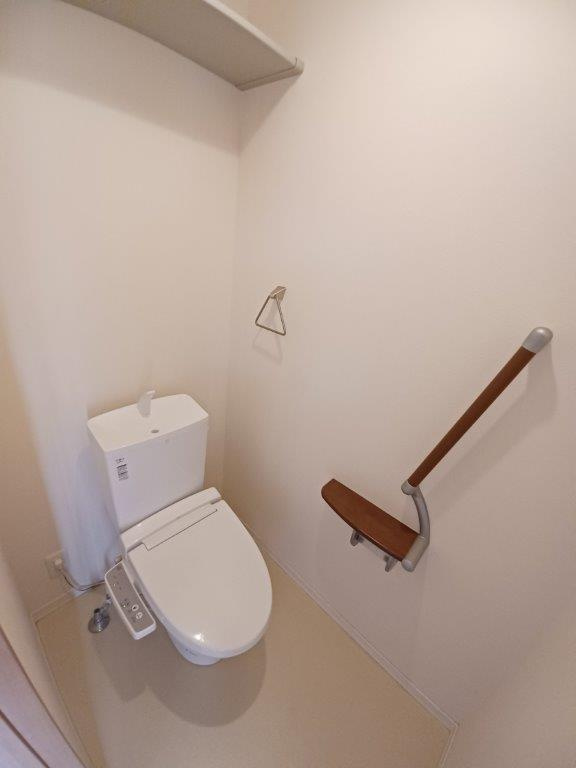 シャーメゾン西殿Bのトイレ