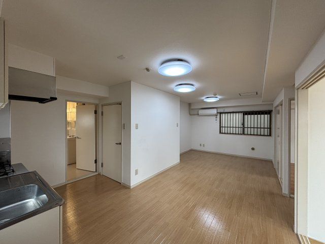 【居間・リビング】 | 赤門前扇屋ビル | 【赤門前扇屋ビル】