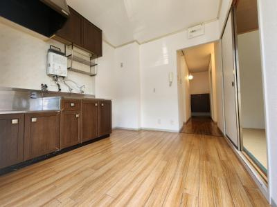 セジュールマミAの居間・リビング