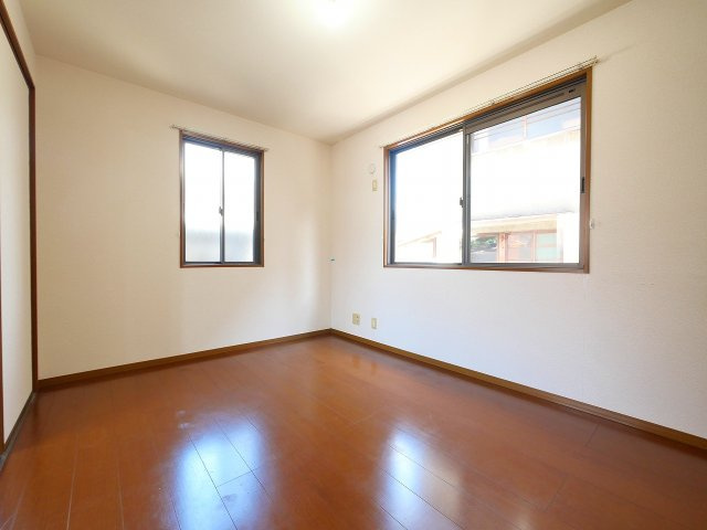 ベルパレスⅡの洋室|きれいな洋室です