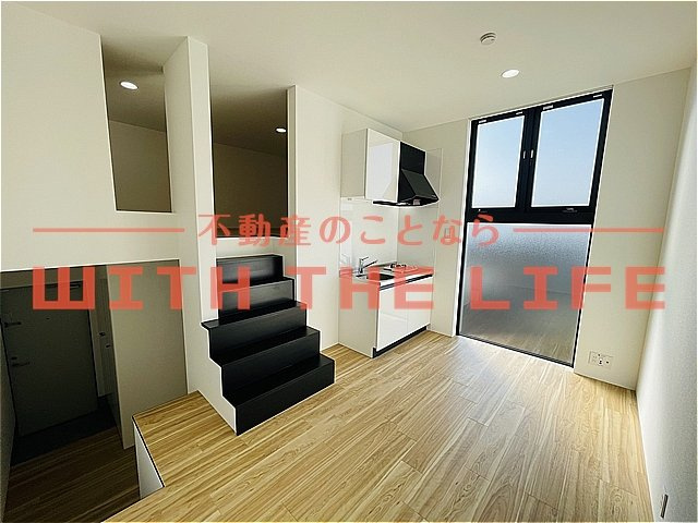 RENATUS CALERO(リナトゥス カレロ)の居間・リビング|こちらの居間で趣味の時間をお楽しみください