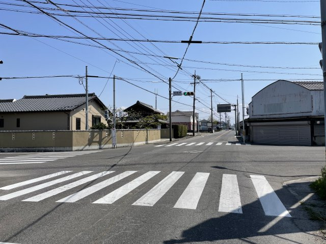 【前面道路含む現地写真】の画像