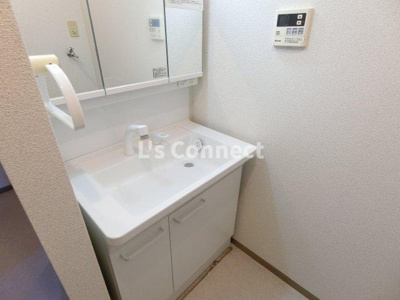 【洗面所】 | ジョイフル市名坂Ａ | 独立洗面台は新品です。