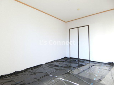 【内装】 | ジョイフル市名坂Ａ | ＬＤＫと隣の和室は繋げて使うこともできます。