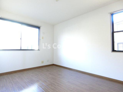 【その他】 | ジョイフル市名坂Ａ | 洋室にも２面に窓があります。