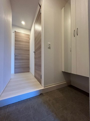 【玄関】 | メゾンドラピスラジュリ