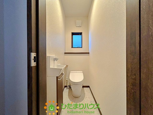 白岡市下野田　中古一戸建てのトイレ