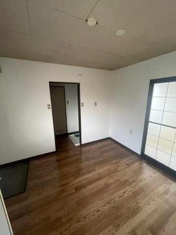 仲介手数料0円！！ォーブル横関の居間・リビング