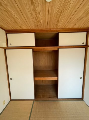 仲介手数料0円！！高鐘ハイツの収納