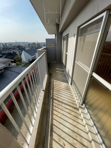 仲介手数料0円！！高鐘ハイツのバルコニー