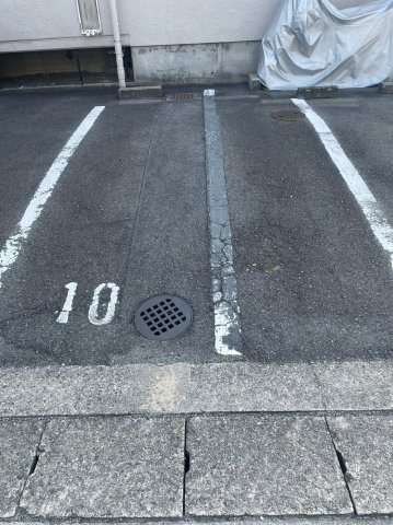 仲介手数料0円！！高鐘ハイツの駐車場