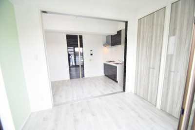 【寝室】 | パラゴン布施駅前