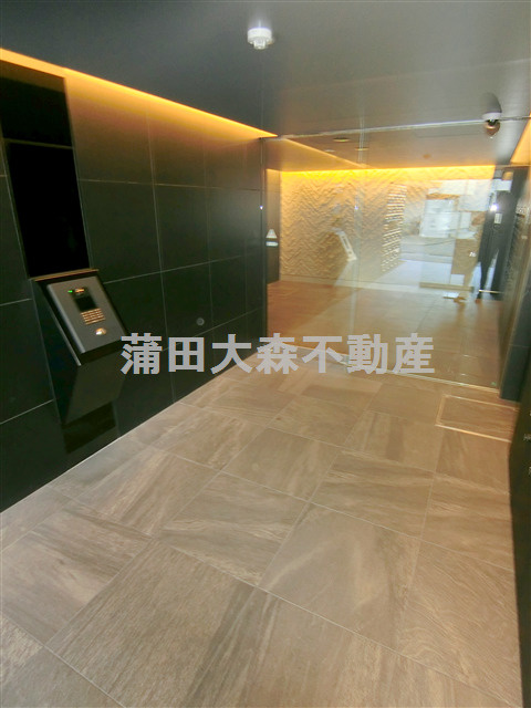 REALIZEレアライズ蒲田Ⅱのエントランス