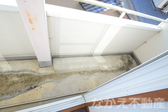 【バルコニー】 | 暖かな日差しのふりそそぐバルコニー