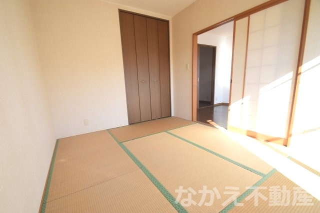 【寝室】 | 落ち着いて過ごせるお部屋なので、寝室にいかがでしょうか