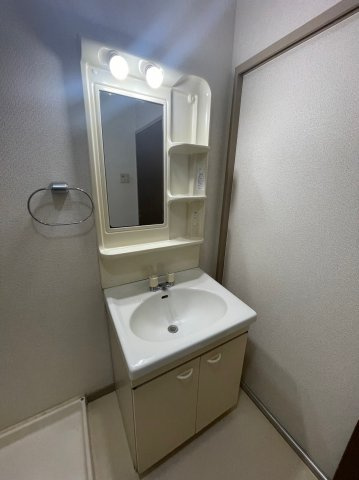 仲介手数料0円！！ナンポートの洗面所