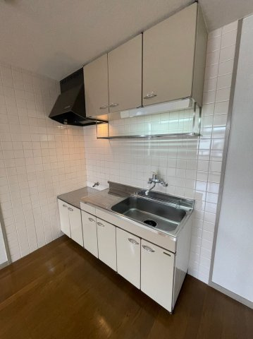 仲介手数料0円！！ナンポートのキッチン