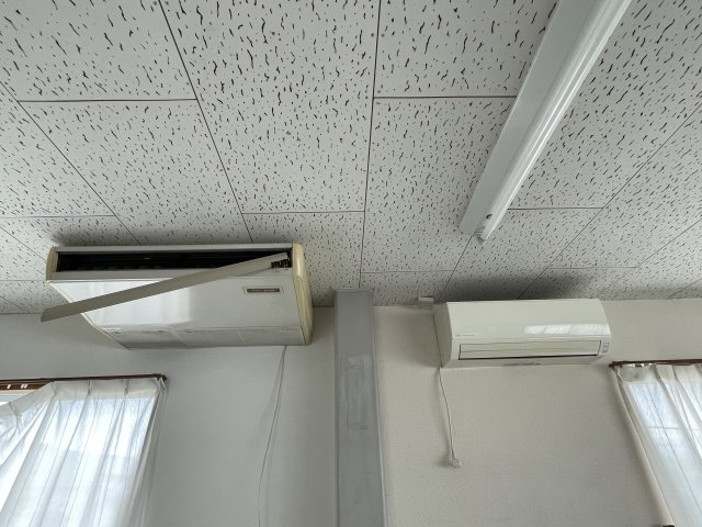 ヤオキュウ倉庫の内装