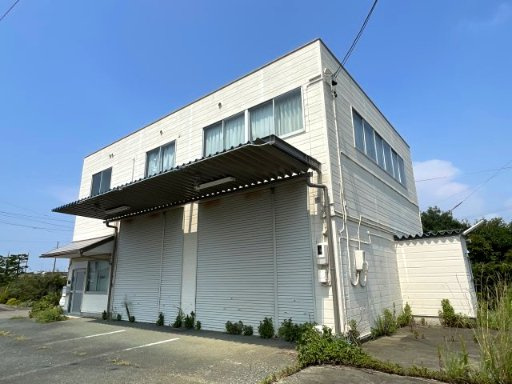 ヤオキュウ倉庫の外観