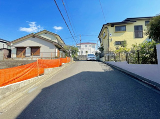 【前面道路含む現地写真】
