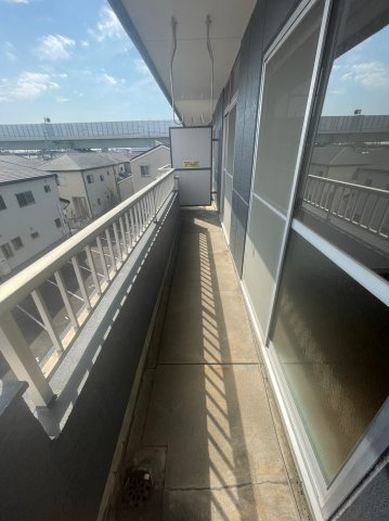 仲介手数料0円！！ドミール服部A棟のバルコニー