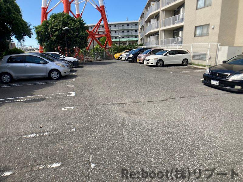 Ｓ－ＦＯＲＴ西船橋の駐車場