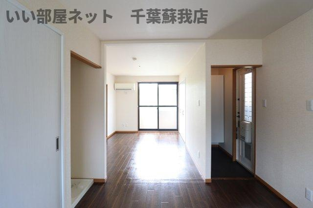 サニーコートおゆみ野の居間・リビング|使いやすい居間です