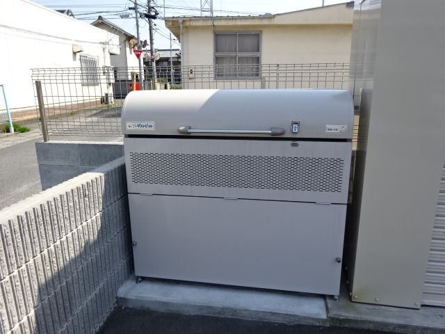 フローラルガーデンAのその他共用部分|敷地内ゴミST・当番なし
