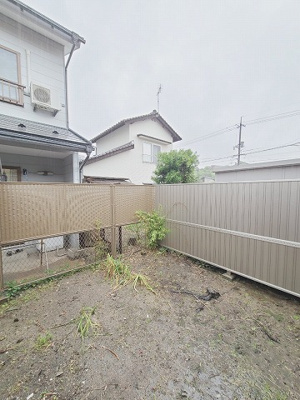 【庭】 | 野津貸家（２戸１）奥側