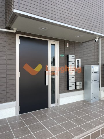 D-roomM.K.のエントランス|建物の内部です