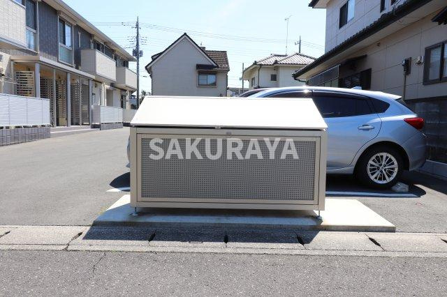 ロイヤルベルグ Ⅱのその他共用部分|ゴミステーション