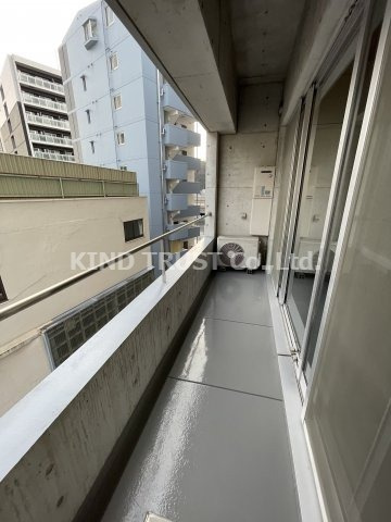 Apt.新梅田のバルコニー