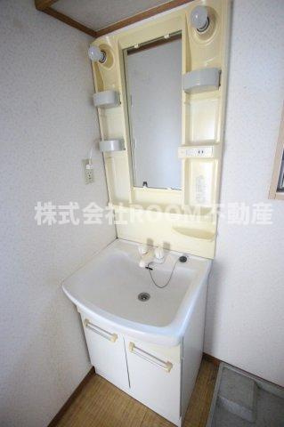 ネオハイツ宮丸の洗面所|コンパクトで使いやすい洗面所