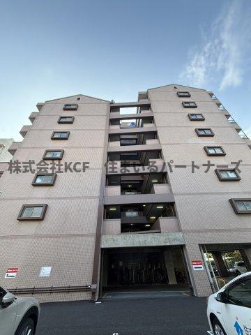 リファレンス久留米駅前の居間・リビング|こちらの居間で趣味の時間をお楽しみください