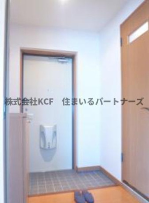 【玄関】 | コーポ花みずき | 落ち着いた玄関です