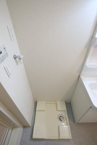 【設備】 | ファミリア | 室内洗濯機置き場