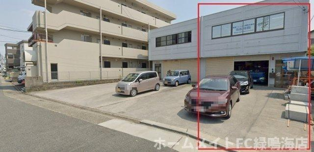 上高畑倉庫付事務所の外観