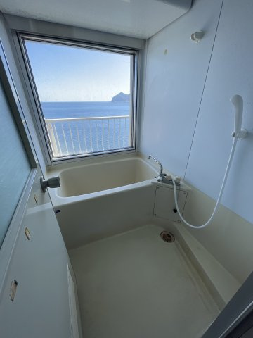熱海ターガスマンションの浴室