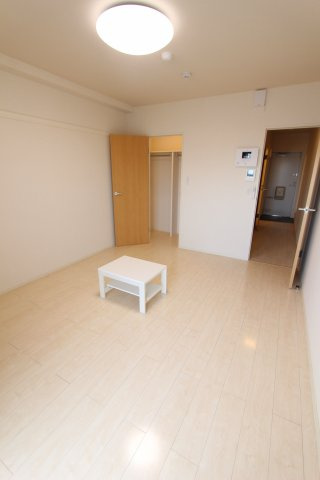 クレイノミオラコートの寝室