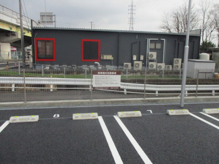 フローラ島間　　刈谷市近郊の賃貸ならクラスホーム刈谷の駐車場